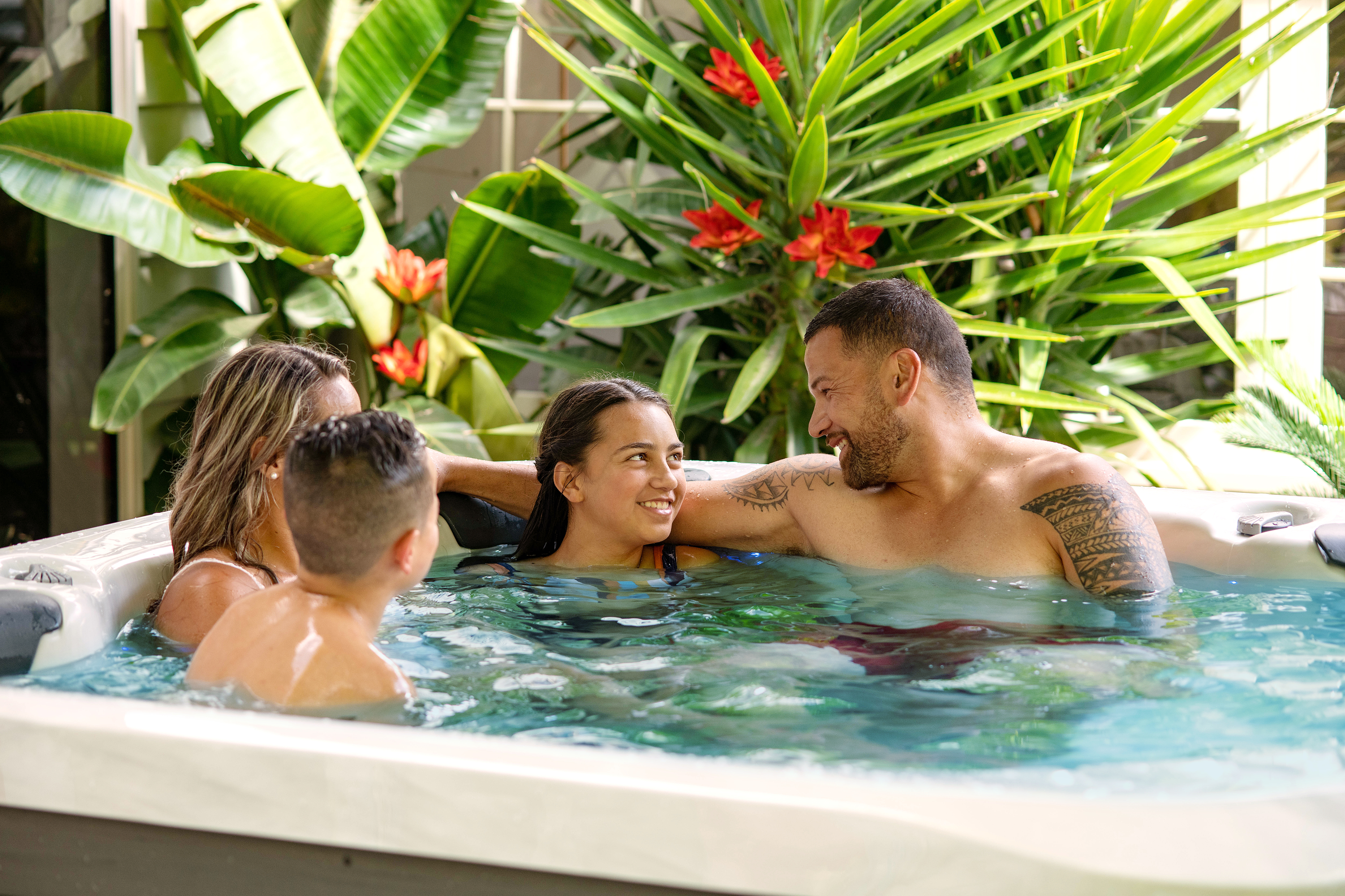 jacuzzi-s-collection-s-550-5000x3333-2aa68db6-01c1-40ed-bfc5-4596a824a3f9.jpg