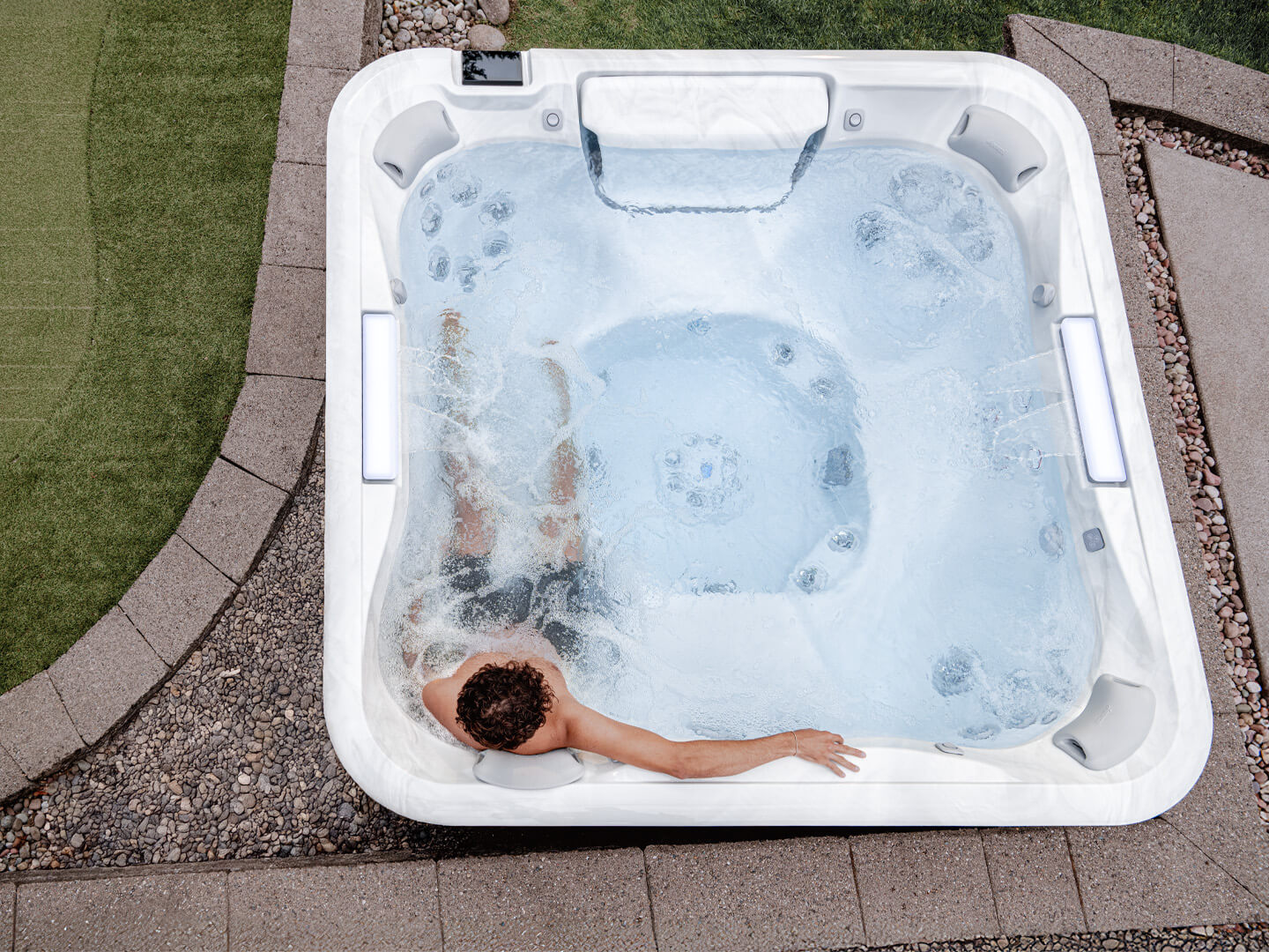 j-508l-jacuzzi-hanolux.jpg