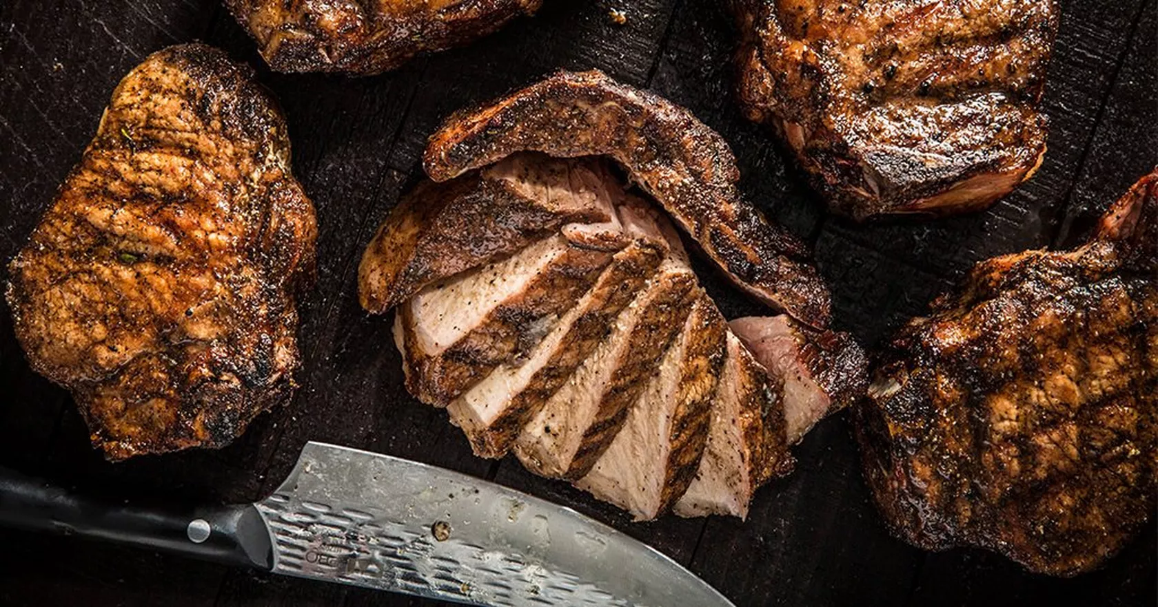thick-cut-pork-chops-traeger-wood-fired-grills-re-he-m.webp