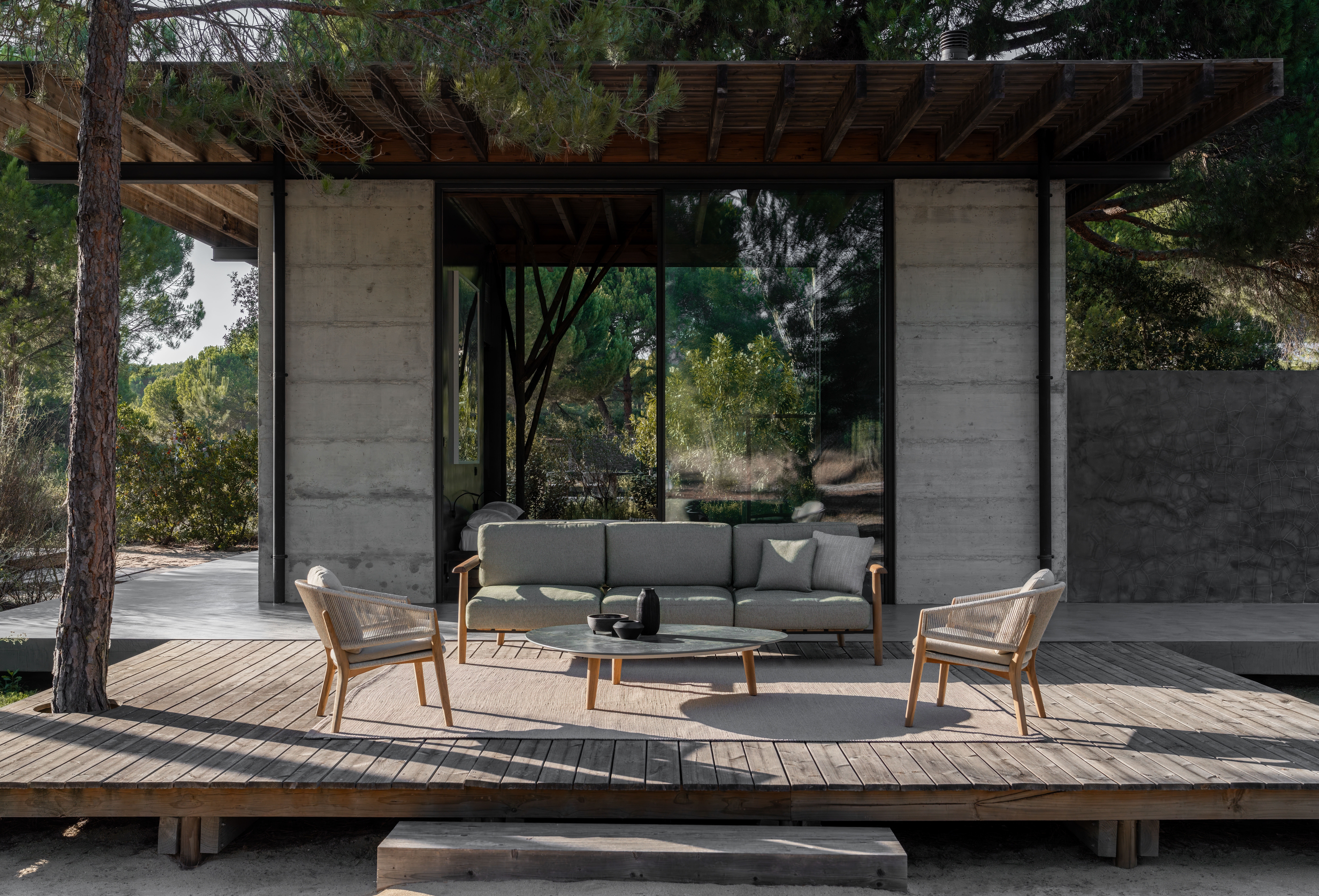cares-collectie-royal-botania-design-tuinmeubelen-te-koop-bij-hanolux-outdoor-wellness9.jpg