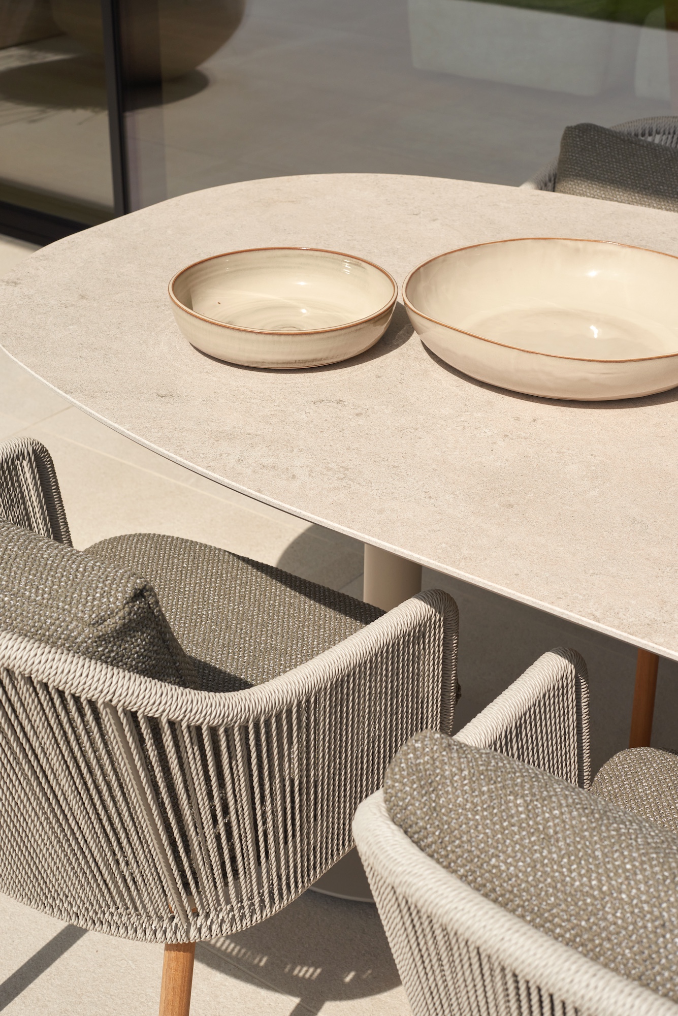 case-studie-hanolux-vosselaar-totaalconcept-tuintafel-tribu-t-table-en-senja-tuinstoel-5.jpg