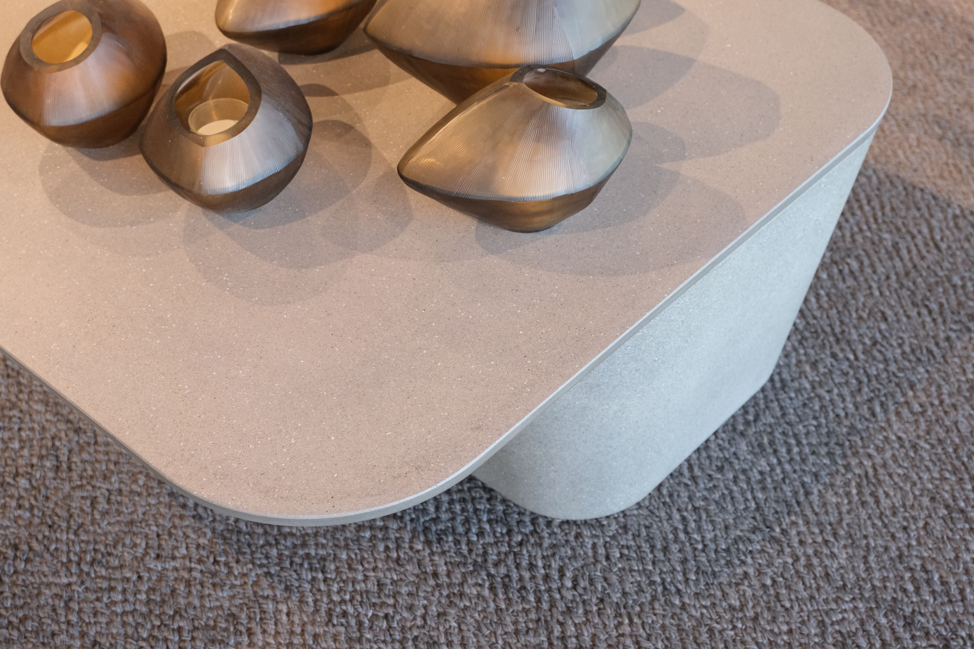 LRTribuTao-detail1.jpg