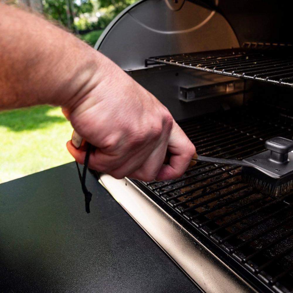 traeger-bbq-cleaning-brush-lifestyle-1.jpg
